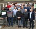 Bild: gth
Schulfußballtagung des Bezirkes Oberpfalz mit den Fußball-Kreisschulobleuten, BFV-Funktionären sowie dem Bezirks-Vorsitzenden Thomas Graml (zweite Reihe, Zweiter von rechts), dem Regierungsvertreter Walter Ehrhardt (zweite Reihe, Vierter von rechts) und dem Landesschulobmann Martin Gradl (zweite Reihe, rechts).