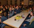 Bild: jr
Alle sechs Vorstellungen der Komödie „Aber, aber, Herr Pfarrer“ im Saal des Pfarr- und Jugendheims waren ausverkauft. Hier im Bild das Publikum am vergangenen Samstag.