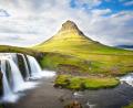 Bild: exb/Steffen Mender
Der Berg Kirkjufell liegt im Westen von Island.