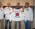Bild: exb
Bei der Vorstellung des neuen Spielertrainers der SpVgg Weigendorf/Hartmannshof (von links): Jörg Kreussel (SpVgg Weigendorf), Klaus Meier, Daniel Dietrich und Bernd Übler (SV Hartmannshof).