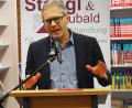 Bild: Bühner
Experte Andreas Renz spricht in der Buchhandlung "Stangl & Taubald" über den Dialog der Religionen.
