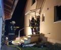 Bild: rw
Ein Topf auf dem Herd löste das Feuer in einer Doppelhaushälfte in Erbendorf aus. Es entstand ein Sachschaden in Höhe von rund 70.000 Euro. Die Bewohnerin und ihre zwei Kinder konnten sich noch rechtzeitig aus dem Haus entfernen - dank eines Rauchmelders.