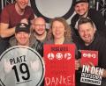 Repro: exb
Mit so einem Erfolg ihrer neuen CD „Friede, Freude, Volxmusic“ haben die „Troglauer Buam“ nicht unbedingt gerechnet. Als aktuelle Nummer 19 der deutschen Albumcharts treten sie heute, Dienstag, im Bayerischen Fernsehen auf.