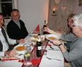 Bild: wro
Gerne ließ man sich von der Kolpingsfamilie mit einem guten Essen und einem ebenso guten Tropfen verwöhnen.