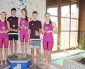 Bild: rbg
Die Titelträger bei den Mehrkampf- Oberpfalzmeisterschaften im Schwimmen 2019 von links: Jonas Ducheck und Viktoria Bogner (Vizemeister), Leon Ducheck und Kathrin Bachmeier (Oberpfalzmeister) sowie Kilian Züllich und Carina Bönisch (jeweils Dritte - alle Tirschenreuther SC).