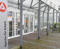 Archivbild: Petra Hartl
Die Arbeitsagentur bekommt im März Zuwachs: Dann werden die ersten Mitarbeiter des Dezernats Familie und Soziales die bereits leerstehenden Büros im Südflügel beziehen.