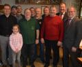 Bild: jr
Das Führungsteam des Kaninchenzuchtvereins Konnersreuth, von links Sebastian Konrad, Andreas Wurm, Klaus Zandt, Mario Proksch, Gerald Riolfi, Robert Dietz, Klaus Richtmann, Franz Proksch, Albert Schuller, Albert Patzina, Vorsitzender Reinhard Wurm und Bürgermeister Max Bindl. Vorne das jüngste Mitglied im Verein, die sechsjährige Amelie Zandt.