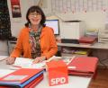 Bild: Gabi Schönberger
Noch sitzt sie an ihrem Arbeitsplatz in der SPD-Geschäftsstelle Hinterm Zwinger. Aber nicht mehr lange. Am 29. März ist Gisela Birners letzter Arbeitstag als SPD-Geschäftsführerin. Nach 48 Jahren. 	Bild: Gabi Schönberger