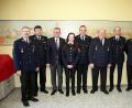Bild: müb
Das Stadtoberhaupt mit der neuen Führungsmannschaft der Feuerwehr Sulzbach-Rosenberg (von links): Vorsitzender Thomas Wiesent, Erwin Übler, Bürgermeister Michael Göth, Tamara Urbanski, Markus Keil, Heiz Niebler, Mario Meidenbauer und Kommandant Armin Buchwald.