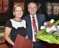 Bild: karin
Mancher Stadtrat hätte sich das gewünscht: Dass Barbara Klepsch aus Annaberg-Buchholz Nachfolgerin von OB Kurt Seggewiß wird. Die Weidener Ehrenbürgerin wird aber im Herbst in den sächsischen Landtag einziehen.