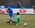 Bild: otr
Eine Minute war nach der Pause gespielt, da lochte Martin Pasieka (links) zum vorentscheidenden 3:0 für den SV Etzenricht ein. Pfreimds Keeper Dominik Aurich ist chancenlos.
