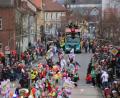 Bild: kro
Tausende Zuschauer verfolgten am Sonntagnachmittag den Tirschenreuther Faschingszug.