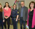 Bild: jr
Sandra Heser und Karin Hauser-Dötterl vom Landratsamt, Polizeihauptkommissarin Diana Lenz, Jugendamtsleiter Emil Slany und Theresia Schwarz vom Gesundheitsamt raten allen Festveranstaltern, die Jugendschutzbestimmungen zu beachten.