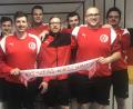 Bild: exb
Im letzten Heimspiel der Saison schafften die Kegler von Rot-Weiss Hirschau einen klaren Sieg, dazu gab es Schützenhilfe aus Kaiserslautern – somit war der Titelgewinn in der 2. Bundesliga Nord-Mitte perfekt. Auf dem Bild von links Thomas Immer, Bastian Baumer, Alexander Held, Patrick Krieger, Robert Rösch, Michael Oettl und Daniel Rösch.
