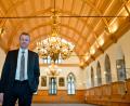 Bild: Daniel Karmann/dpa
Nürnbergs Oberbürgermeister Ulrich Maly im historischen Rathaussaal..