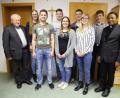 Bild: akp
Die neu gewählte Vorstandschaft der KLJB Weidenthal mit Gästen (von links): Bürgermeister Johann Wilhelm, Julia Forster, Johannes Eckl, Max Hutzler, Eva Winkler, Lukas Irlbacher, Laura Hösl, Thomas Blödt und Pfarrer Cyprian Anyanwu.