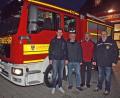 Bild: sön
Das neue Mittlere Löschfahrzeug (MLF) der Wolfsbacher Feuerwehr mit stellvertretendem Kommandant Dominik Ernst, Kommandant Günter Schindler, Kreisbrandrat Fredi Weiß und Kreisbrandmeister Jürgen Ehrnsberger (von links).
