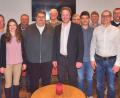 Bild: no
Führungswechsel an der Spitze des Ortsverbands: Henner Wasmuth (Bildmitte) trat die Nachfolge von Dieter Dehling (links daneben) an. Neben weiteren Vorstandsmitgliedern gratulierten (von links) stellvertretender CSU-Kreisvorsitzender Patrick Fröhlich und CSU-Kreisgeschäftsführer Stefan Frank.