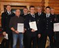 Bild: ral
Langjährige Mitglieder der Feuerwehr Pretzabruck freuten sich über eine Auszeichnung durch den Verein. Erich Fick (Dritter von links) erhielt für 40 Jahre aktiven Dienst eine staatliche Ehrung.