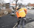 Bild: Petra Hartl
Die Ersatzfahrstreifen sind in der Weigelstraße bereits vorbereitet. Die Fahrzeuge können damit der künftigen Baugrube ausweichen.