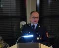 Bild: mde
Feuerwehrvorstand Roman Schäffler hält in der Jahreshauptversammlung der Kemnather Feuerwehr seinen Bericht am neuen Rednerpult.