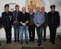 Bild: wro
Reiner Weig, Florian Zeitler, Josef Mayerhöfer sen., Hubert Unterstein und Ferdinand Lienerth (ab Dritter von links) wurden bei der Jahreshauptversammlung der Feuerwehr Falkenberg geehrt. Dankeschön sagten (von links) Vorsitzender Hubert Schedl, Kommandant Andreas Zölch und (rechts) Zweiter Kommandant Harald Fischer.