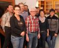 Bild: fvo
Josef Götz (Mitte) steht weiter an der Spitze des TC Waldthurn.
