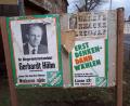 Bild: pz
Die Stelltafel mit den Wahlplakaten ist bei Aufräumarbeiten in einem der Stadel an der Schützenstraße entdeckt worden.
