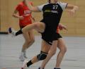 Bild: ham
Carina Czichon beim Torwurf: Die HSG-Damen hatten mit ihrem Gegner kaum Mühe. Czichon war mit sechs Toren beste HSG-Schützin.