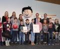 Bild: exb
Die Mädchen und Buben der Grundschule Fensterbach freuten sich über die Auszeichnung.