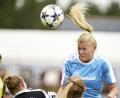 Bild: Ziegler
Im Hinspiel trennten sich der TSV Theuern (rechts Natalie Meier) und der SV Leerstetten 0:0.