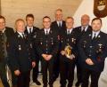 Bild: usc
Nachwahlen, Ehrungen und die Verleihung diverser Lehrgangsbestätigungen standen im Mittelpunkt der Jahreshauptversammlung der Feuerwehr Gailoh. Von links OB Michael Cerny, Vorsitzender Georg Honig, der neue Vertrauensmann Matthias Dobler, Kommandant Thimo Höcherl, der neue Kassenprüfer Reiner Klopsch, Herbert Ströhl, der mit dem goldenen Brandschutzehrenzeichen für 40 Jahre aktive Dienstzeit und 40 Jahre Vereinszugehörigkeit wurde, der neue Zweite Vorsitzende Martin Heindl und Zweiter Kommandant Daniel Schildbach.