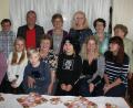 Bild: wro
Mit ihrer Familie, vielen Freunden, Verwandten und Bekannten feierte Olga Kneißl (vorne in der Mitte, zusammen mit Enkel Jonas) ihren 85. Geburtstag. Im Namen der Gemeinde gratulierte Bürgermeister Toni Dutz.