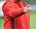 Bild: A. Schwarzmeier
Roland Lang gibt die Richtung vor: Gegen die Panduren soll seine SV Grafenwöhr drei Zähler einfahren.
