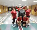 Bild: gz
Der Sportwart Thomas Hacker freut sich über den Aufstieg der Damenmannschaft gemeinsam mit Roswitha Fürtsch, Barbara Reger, Sabine Bauriedl (stehend von links) und Anja Fürtsch und Corinna Völkl (kniend v.l.).