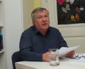Bild: ubb
Werner Robl baute beim Lesen einen Spannungsbogen über drei Zeitebenen auf.