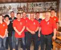 Bild: fvo
Martin Troidl (Zweiter von rechts) ist weiterhin Vorsitzender des FC Bayern Fanclub Waldthurn. Sein Stellvertreter ist Reiner Stark (Vierter von rechts).