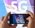 Bild: Arne Dedert/dpa
Die Auktion der 5G-Mobilfunkfrequenzblöcke läuft bereits. Auch der Landkreis Neustadt möchte das schnelle Netz nutzen. Ein Konzept soll ausgearbeitet werden.