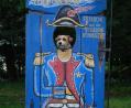 Bild: Schreiber
So ein Jack-Russell-Terrier fühlt sich ja manchmal größer als er ist. Aber finden Sie nicht auch, dass ich als Napoleon auf der Festung Königstein eine gute Figur mache?