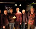 Bild: lr
Sie bringen den Jazz nach Weiden: Die neue Vorstandsschaft des Jazz-Zirkel-Weiden: Alfred Hertrich (Ehrenvorsitzender), Martin Kießling (Kassier), Reinhard Roth (Vorsitzender), Günter Geiß (Schriftführer), Thomas Stock (zweiter Vorsitzender) und Ernst Wöhrle (Kassenprüfer).