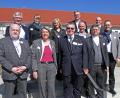 Bild: nm
Das Rotary-Team mit dem Governor des Districts 1880, Wilhelm J. Dietl (vorne, von links), und Präsidentin Irene Fritz beschäftigt sich mit 80 Gästen im "Museumscafé" mit den Erfahrungen der Rotarier mit dem Nationalsozialismus udn den Folgerungen daraus für die aktuelle politische Debatte.