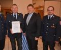 Bild: jr
Seit 40 Jahren gehört Martin Zeitler (Zweiter von links) der Feuerwehr Pechofen an. Es gratulierten (von rechts) Kommandant Thomas Zintl und Zweiter Bürgermeister Stefan Grillmeier sowie (links) Vorsitzender Matthias Lindinger.