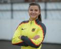 Bild: ref
Auch im Training trägt Katrin Fehm schon Schwarz-Rot-(Gelb-)Gold. Die 20-jährige Hahnbacherin läuft im Mai bei der Staffel-WM in Japan über die 4x200-Meter für Deutschland.