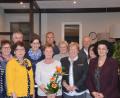 Bild: jub
Der Vorstand der Frauen-Union um Annemarie Sladky (Vorne, Mitte, mit Blumen). Marianne Lebegern (Dritte von links) vom Kreisverband gratuliert zur Wiederwahl.