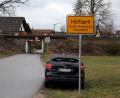 Bild: Hösamer
Die Unterführung zwischen Wackersdorfer Straße und Höflarn (Bild) wird durch die Bahn saniert. Die Stadt will sich an den Kosten beteiligen. Die Durchfahrt soll breiter und höher werden.