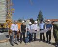 Bild: Karin Wilck
In 2020 soll das neue Sanitätsversorgungszentrum in der Ostmarkkaserne eröffnet werden. Am Dienstag war Baustellenbesichtigung mit Volkmar Weber (Bundesamt für Infrastruktur der Bundeswehr), Architektin Angelika Greßmann (dp architekten), Baudirektor Roman Beer und Architekt Gerd Demleitner (beide Staatliches Bauamt Amberg-Sulzbach), Oberstabsarzt Dr. Stephan Franz Heinz (Stellvertretender Leiter Sanitätsunterstützungszentrum Kümmersbruck), Projektleiter Bauingenieur Lukas Emmerich (STBA Servicestelle Weiden) und der Stellvertretende Leiter des Sanitätsversorgungszentrums Weiden, Oberstabsarzt Dr. Erwin Henemann.