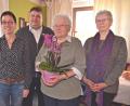 Bild: no
Ehrung für 25 Jahre im Gartenbauverein Illschwang (von links): Bruno Müller, Kreisfachberaterin Michaela Basler, Bürgermeister Dieter Dehling, Jubilarin Rita Ibler und Zweite Vorsitzende Lisa Lausch.