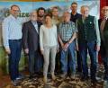Bild: exb
Vorsitzender Michel Rabus (rechts) und Zweiter Vorsitzender Rainer Rahn (links) ehrten (von links) Josef Fennerl, Thomas Peuschel, Martina Keltsch, Klaus-Dieter Irrgang, Richard Preissinger, Matthias Grünler und Michael Hösl.