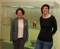 Bild: Dobmeier
Die Welt aus Sicht der altägyptischen Astronomie brachte Ägyptologin Roxane Bicker (rechts) aus München den Zuhörern näher. Stephanie Dietz vom Internationalen Keramikmuseum dankte der Gastreferentin.