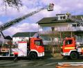 Bild: gf
Mit zwei Drehleitern rückten die Feuerwehren aus Amberg und Sulzbach-Rosenberg am Sonntag in die Frühlingstraße aus. Der Brand war schnell unter Kontrolle.